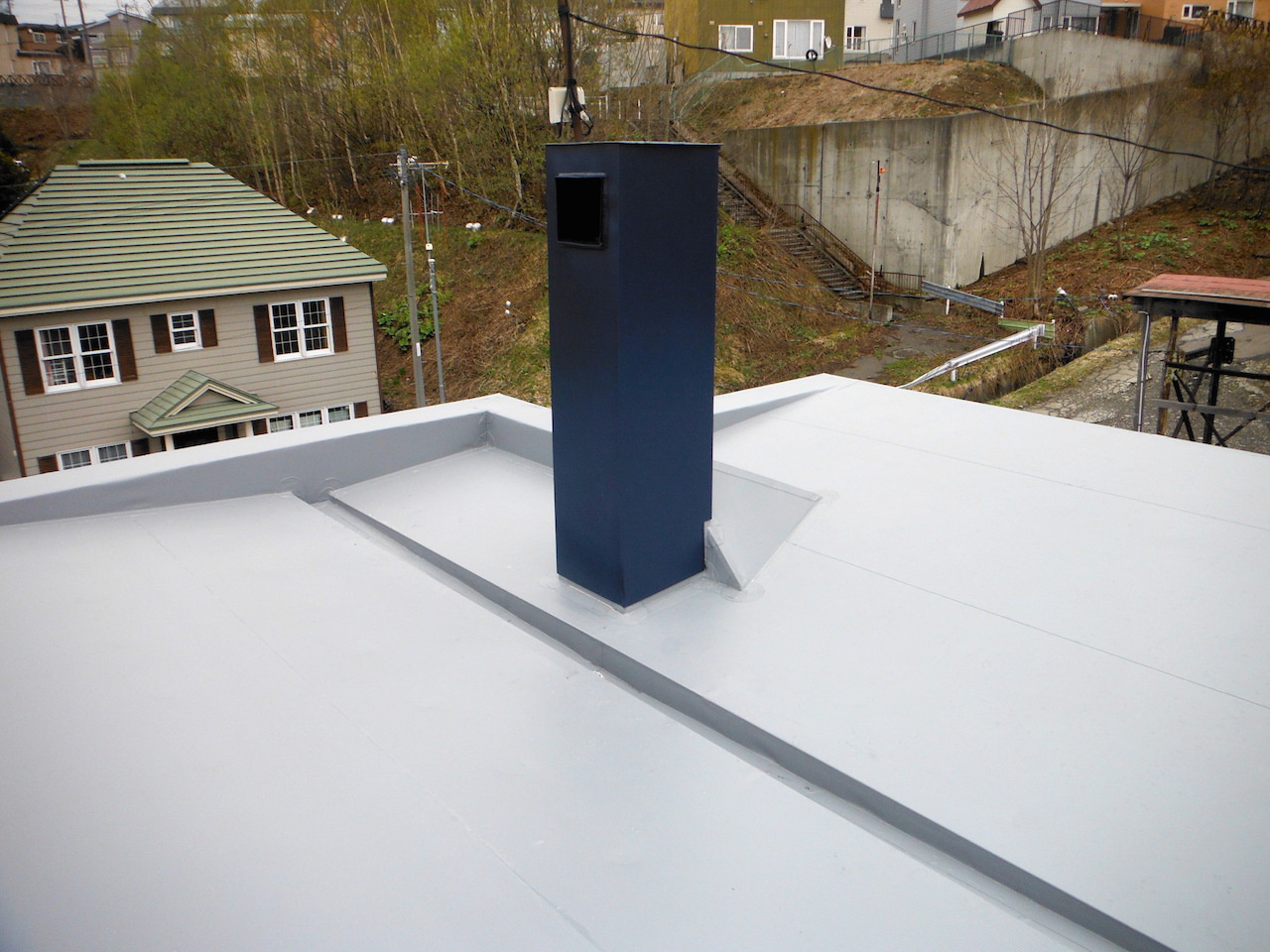 スノーダクト屋根のすが漏れ修理工事